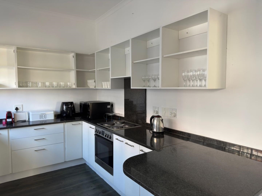 To Let 3 Bedroom Property for Rent in Bantry Bay Western Cape